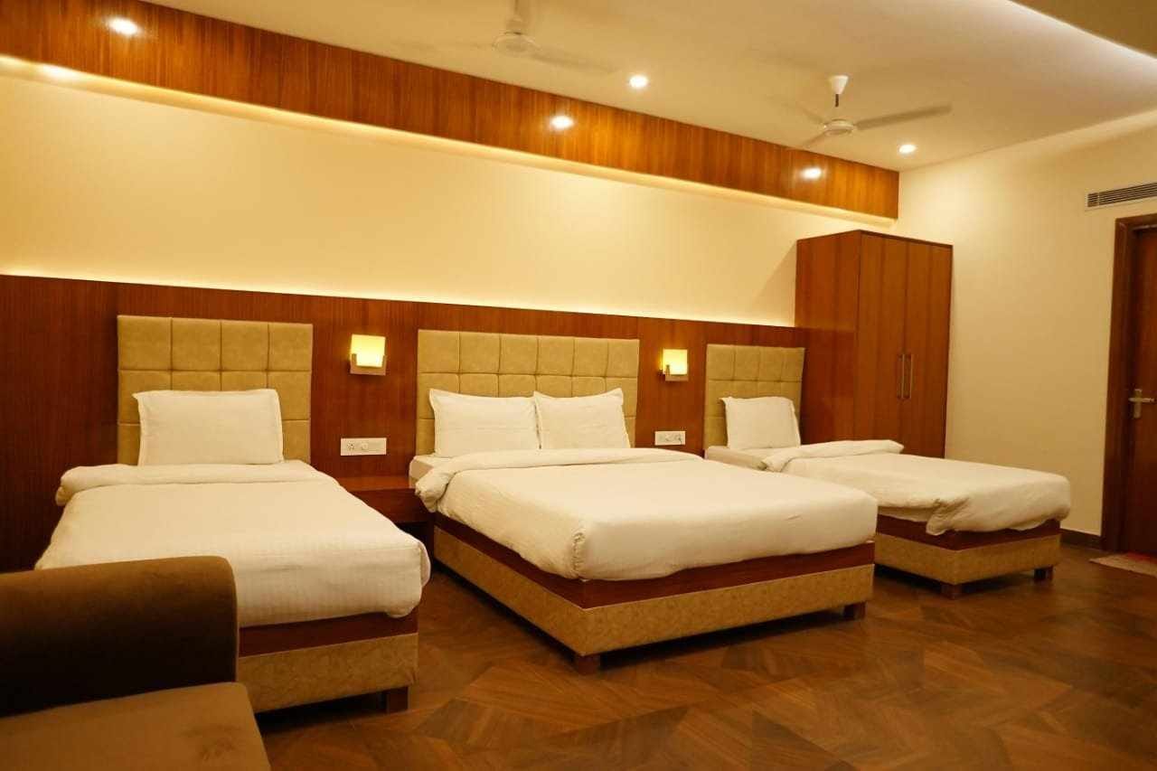 4 Bed Non-AC